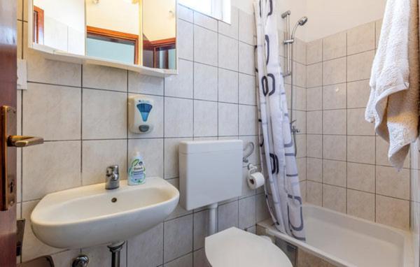 ZvecanjeApartman Anteアパートメント エクステリア 写真